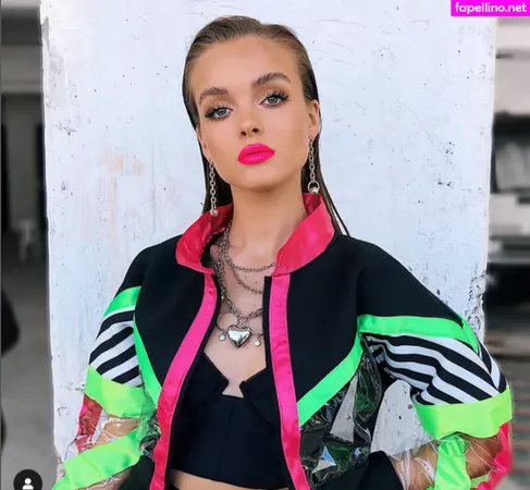 Anna Zak OnlyFans Thumbnail #YH9Y4hv5Bh