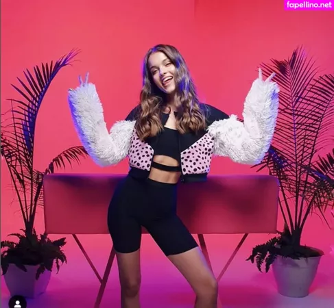 Anna Zak OnlyFans Thumbnail #nQhCIkq9M1