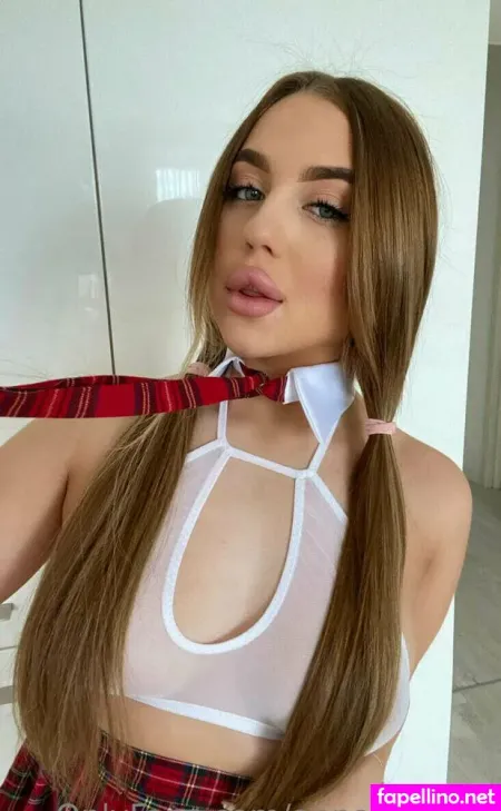 Annabarby OnlyFans Thumbnail #NuGjDHtu86