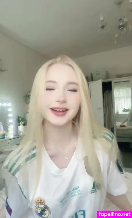 Annabel Hughes Main Profile Photo