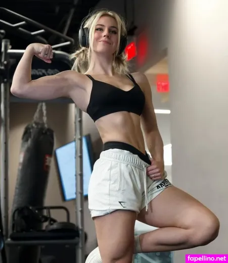 Annabel Lucinda OnlyFans Thumbnail #tUWRZDXms7