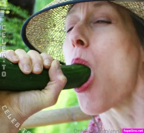Annabel Miller OnlyFans Thumbnail #lOwzOe140r