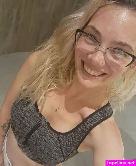 Annabell Lee Xo OnlyFans Thumbnail #3wZ7pmqc3m