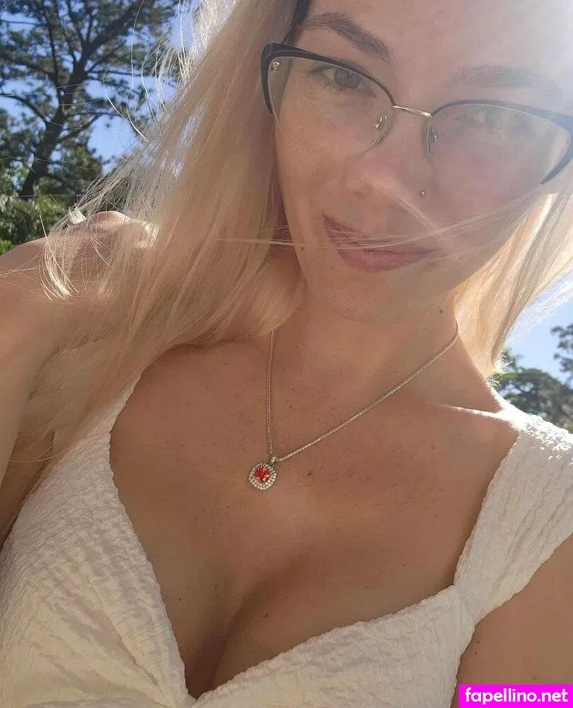 annabell_lee_xo, annabell_xo_ Nude Leaked OnlyFans Photo #CuRqILS2Ax