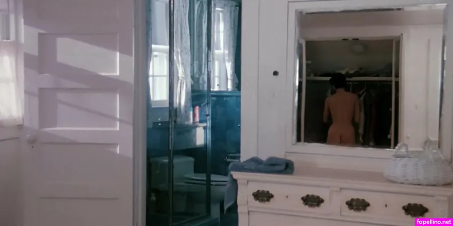 Annabella Sciorra OnlyFans Thumbnail #2i4y1BXy9X