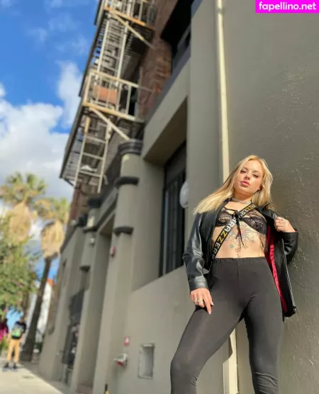 Annaclaireclouds OnlyFans Thumbnail #C7tCXMFX8b