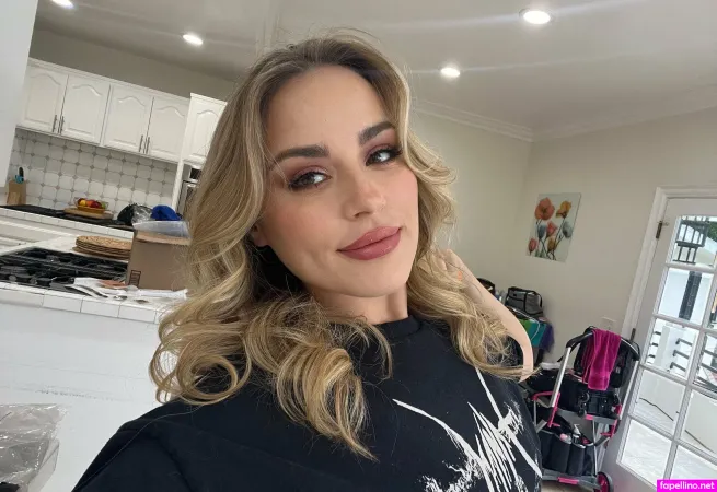 Annaclairecloudsfree OnlyFans Thumbnail #7Ru9uLi1NP