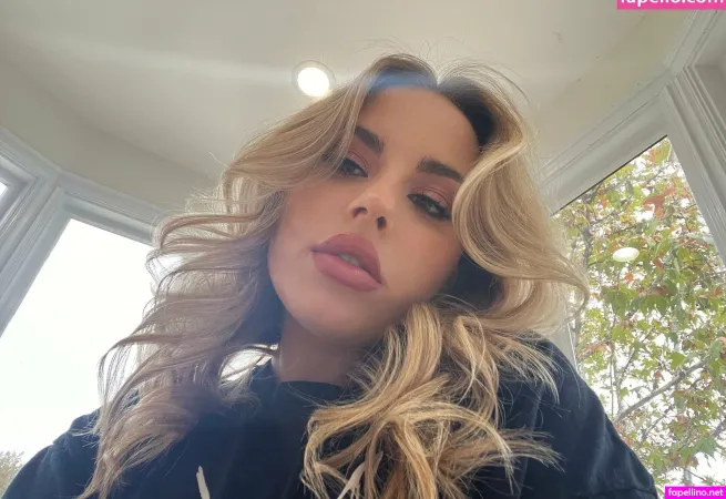 Annaclairecloudsfree Main Profile Photo