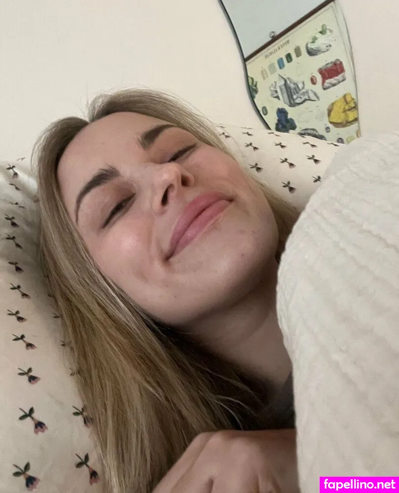 annaclairecloudsfree, annaclairecloudstv__ Nude Leaked OnlyFans Photo #HlrEul8eb4