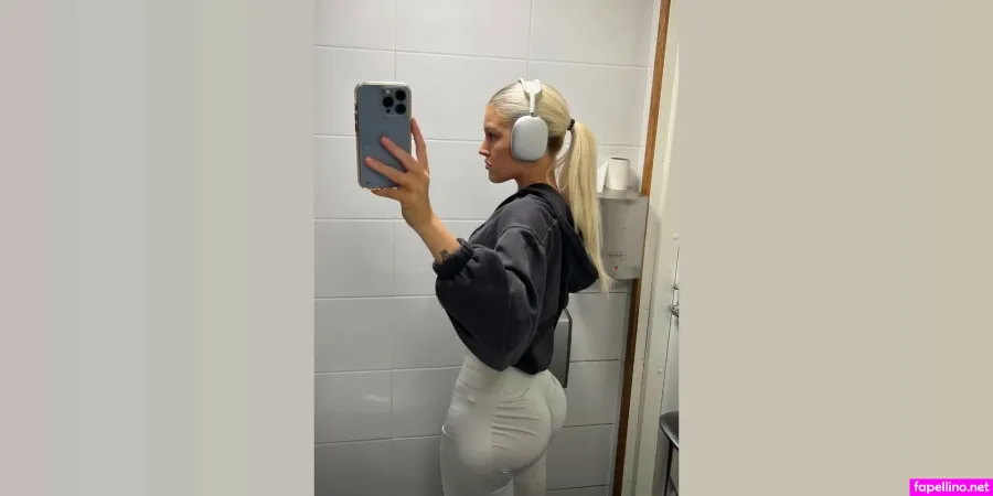 Annagretaaaa OnlyFans Thumbnail #Sq5JlfIB0A