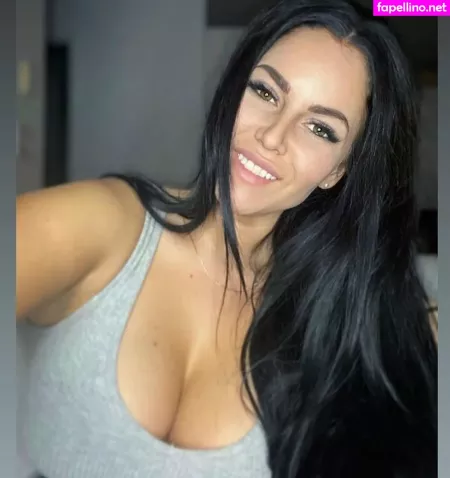 Annah Belle OnlyFans Thumbnail #D9poeGNTij