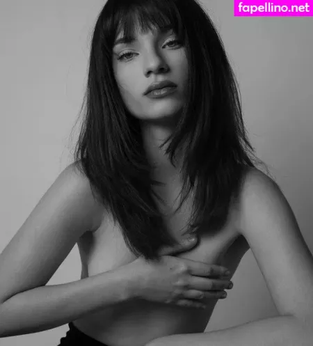 Annajulya OnlyFans Thumbnail #LWZxDxmYTm