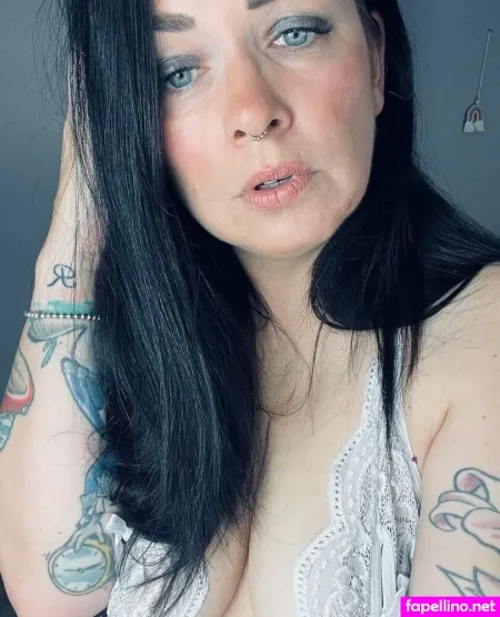 Annaleafree OnlyFans Thumbnail #RpcOBI0ZH7