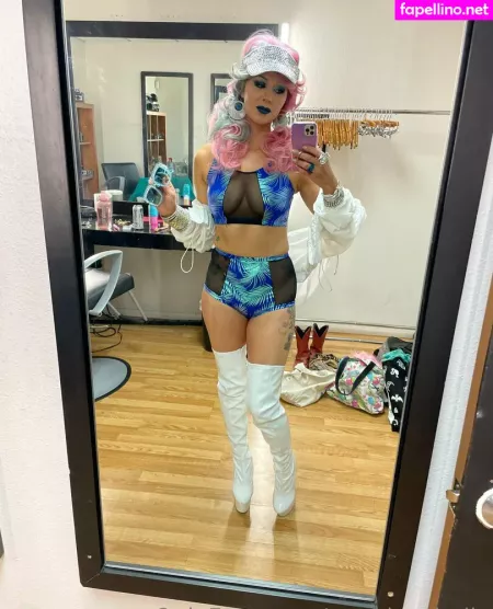 Annalee Belle OnlyFans Thumbnail #yrsSCLrxf8