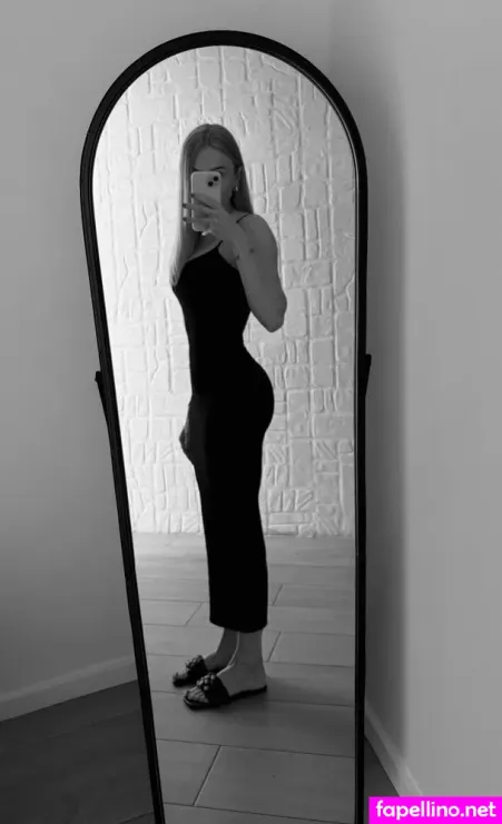 Annalena Km OnlyFans Thumbnail #3PrWPo5gO2