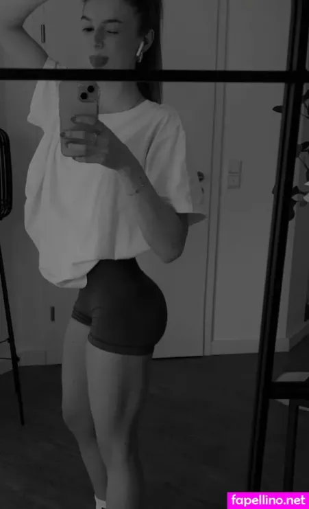 Annalena Km OnlyFans Thumbnail #LWnxlRc6J1