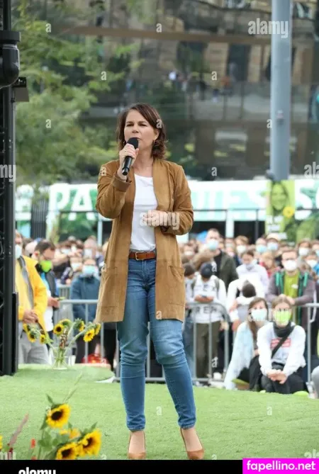 Annalenabaerbock OnlyFans Thumbnail #ovGaKjc2sa