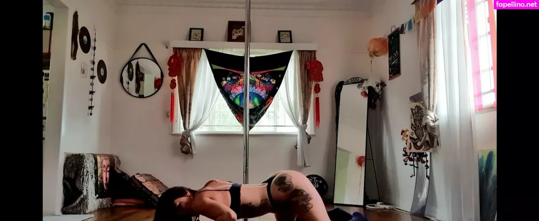 Annalicia Arts OnlyFans Thumbnail #EMqFMaTYwn