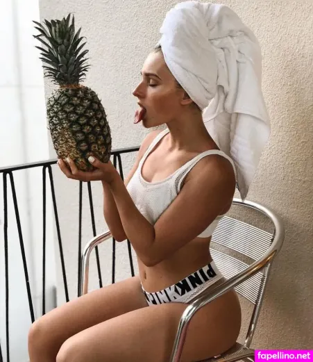 Annaliisahakala OnlyFans Thumbnail #QU6W2VnO9L