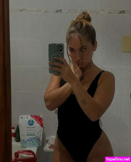 Annalisa Derelitto OnlyFans Thumbnail #KR8udHKPug