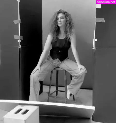 Annalise Basso OnlyFans Thumbnail #yVgwo40nur