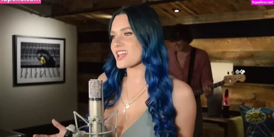 Annalise Mahanes OnlyFans Thumbnail #Bybaeya3fk