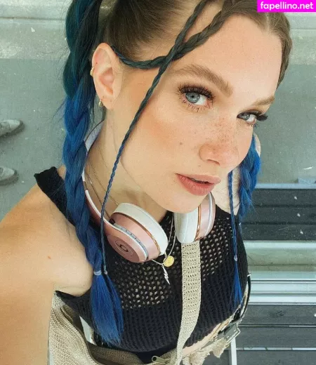 Annalise Mahanes OnlyFans Thumbnail #WtkUXJTjO7