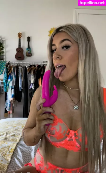 Annalise May OnlyFans Thumbnail #8uTM0Bortn