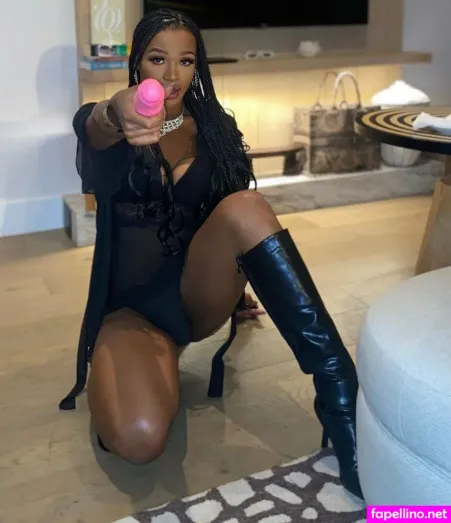Annalittlefree OnlyFans Thumbnail #qXWKwq98J1