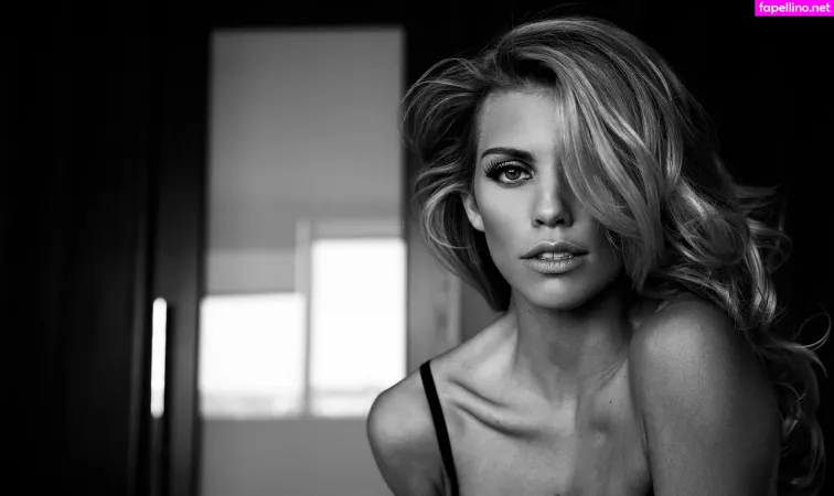 Annalynne Mccord OnlyFans Thumbnail #st7bbiucsU