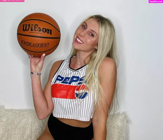 Annamarie OnlyFans Thumbnail #PEAxeyqTFs