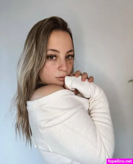 Annamillerxo OnlyFans Thumbnail #JuDgDl5yTh