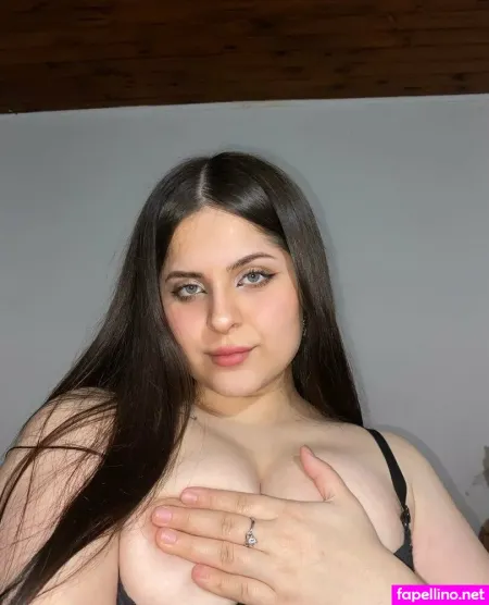 Annamyra OnlyFans Thumbnail #FNSpSCBf6k