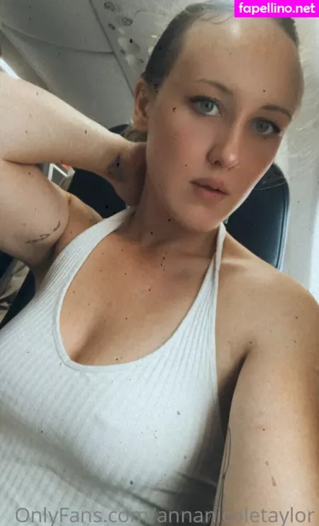 Annanicoletaylor OnlyFans Thumbnail #4fm8LgVHmD