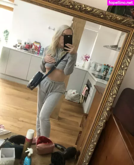 Annanicolevip OnlyFans Thumbnail #OMGf4XC4GF