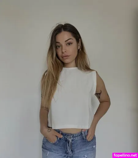 Annaphieou OnlyFans Thumbnail #3ilBz0Xdbr