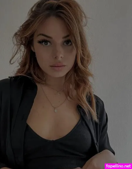 Annaphieou OnlyFans Thumbnail #htiIwUnrvf