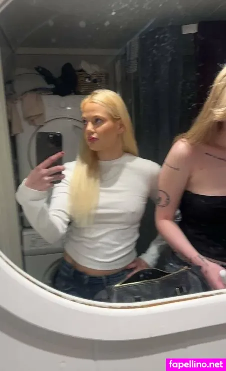 Annaprivatee Main Profile Photo