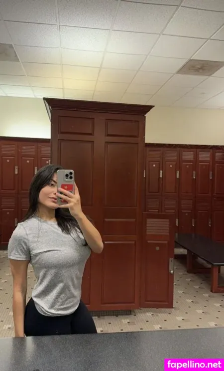 Annarondonn OnlyFans Thumbnail #QqFqpzTiNf