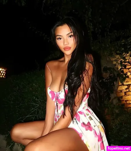 Annaslifelux 1 OnlyFans Thumbnail #9oIy7a2wCM