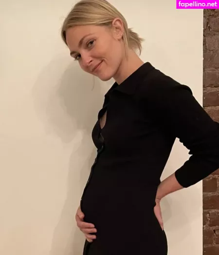 Annasophia Robb OnlyFans Thumbnail #I1VxSL2zei