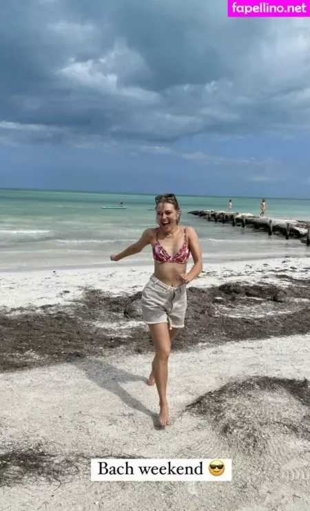 Annasophia Robb OnlyFans Thumbnail #xj0YZ8k1lk