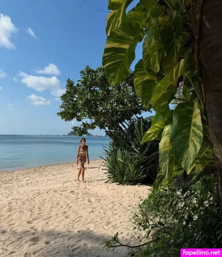 Annastezia OnlyFans Thumbnail #L75Q8SAKrD