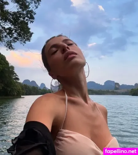 Annastezia OnlyFans Thumbnail #m0AVV7rSG8