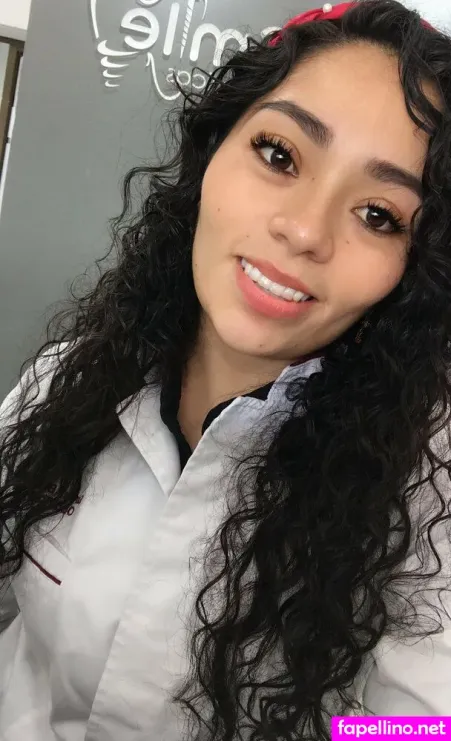 Annathedentist OnlyFans Thumbnail #GijOAbY5CW