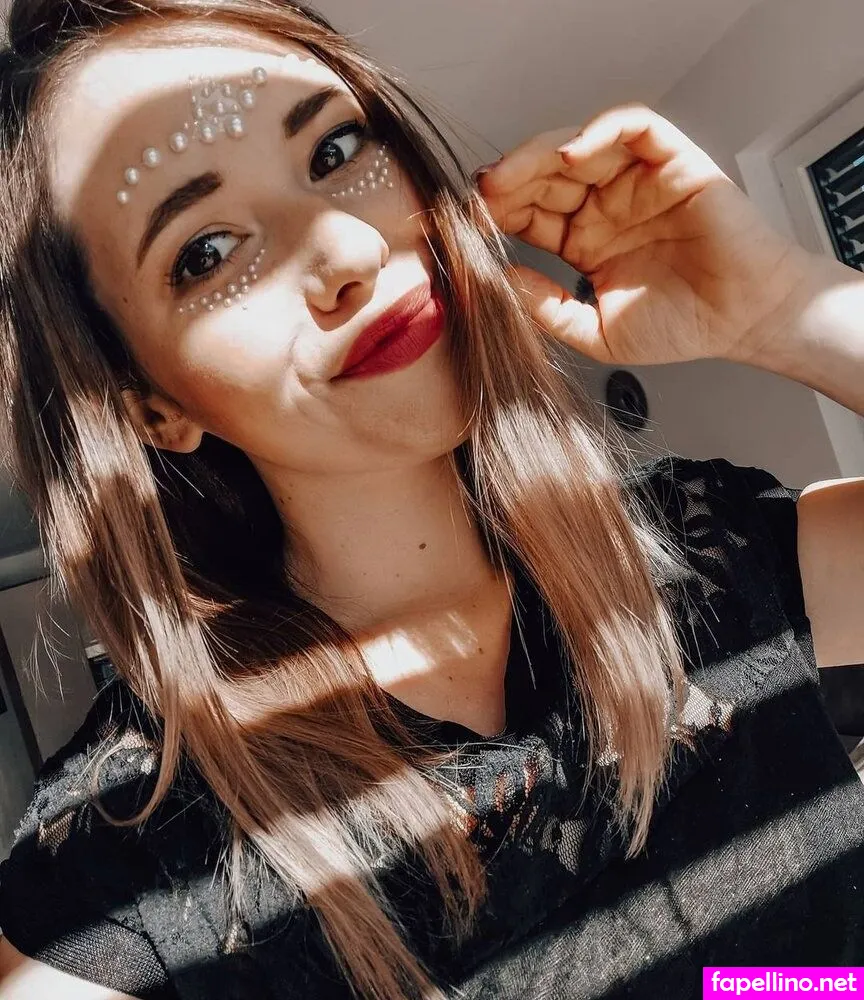 annawhispers_asmr Nude Leaked OnlyFans Photo #n9zGAka5B1