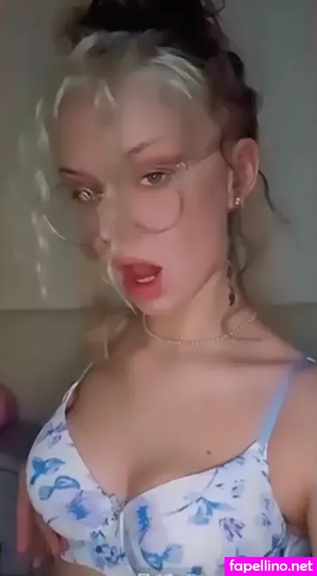 Annaxiana A OnlyFans Thumbnail #gizJXyLxCU