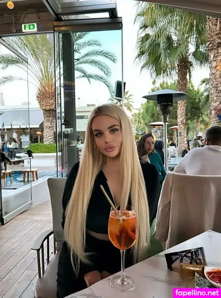 Annazanna OnlyFans Thumbnail #8uyF5jbrlq