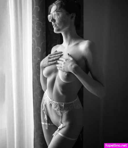 Anne Aus Der Goldstadt 1 OnlyFans Thumbnail #gyt5QflGol