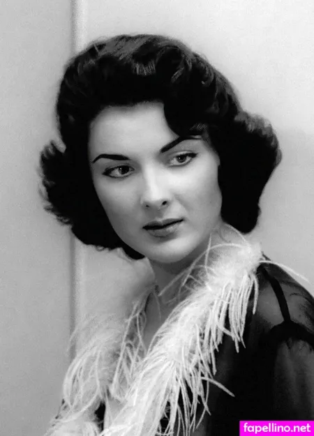 Anne Fleming OnlyFans Thumbnail #F6fWE5pUS4